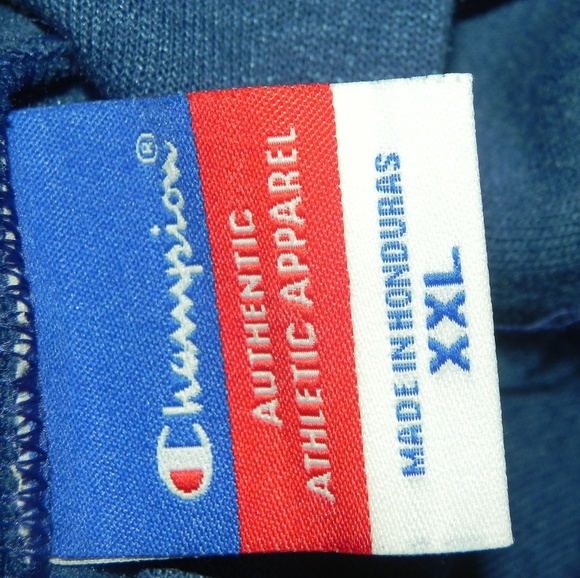 Champion UK hooded sweatshirt brand new - Picture 5 of 5